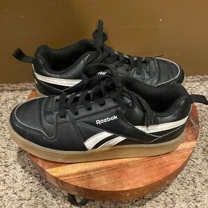 Reebok boys shoes size 2